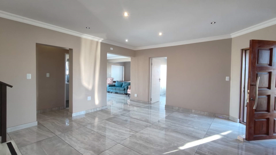 To Let 4 Bedroom Property for Rent in Monte Christo Western Cape